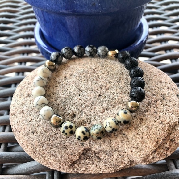 Snowflake obsidian, hematite, lava, howlite, dalmation jasper stretchy bracelet - Picture 4 of 6